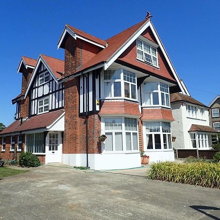 The Old Surgery Bed & Breakfast Clacton-on-Sea Bagian luar foto