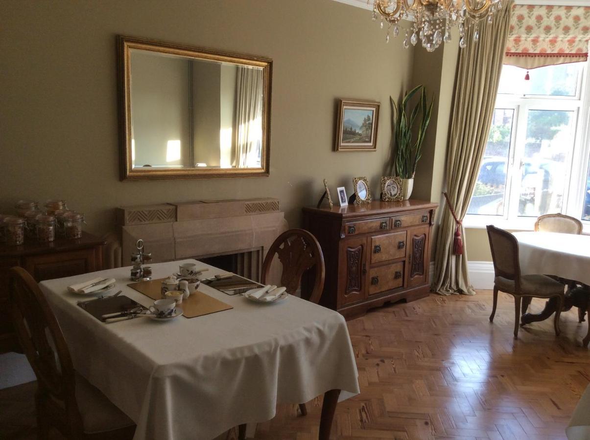 The Old Surgery Bed & Breakfast Clacton-on-Sea Bagian luar foto
